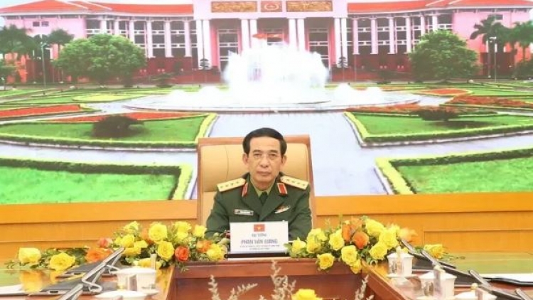 Đại tướng Phan Văn Giang bi blŭ hrăm đĭng blŭ hŏng khua phŭn bruă lĭng kahan Mi 
