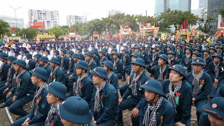 BAN RAYA HCM PEIH NGAK SUMU GAUK HAREI JAO, TADUAN URANG BOL LIN, DALAM PRAONG PRANG HAONG HATAI CHREIH CHRAI OTMANOT