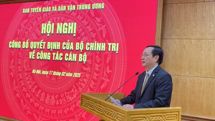 Khua Phŭn bruă kreh knhâo leh anăn kdrăp mrâo Huỳnh Thành Đạt  ngă K’iăng Khua Anôk bruă hâo hưn mtô mblang leh anăn čung ba mnuih ƀuôn sang gưl dlông 