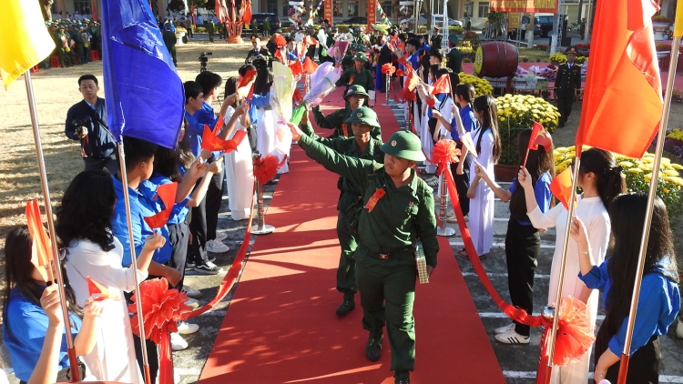 Năr năm pơm linh tơ̆ Tây Nguyên đei pơgơ̆r sơđơ̆ng ‘lơ̆ng hơiă 