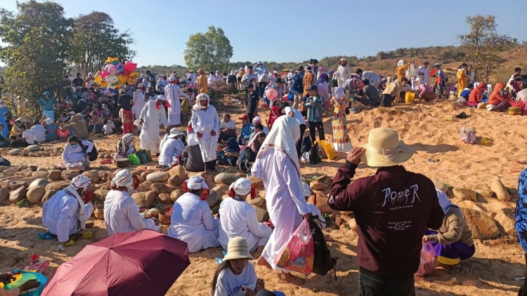 BINH THUAN BA MBUAN LAGAIH KA LABAIH URANG BANGSA CAM UAN RAOK RAMAWAN 2025