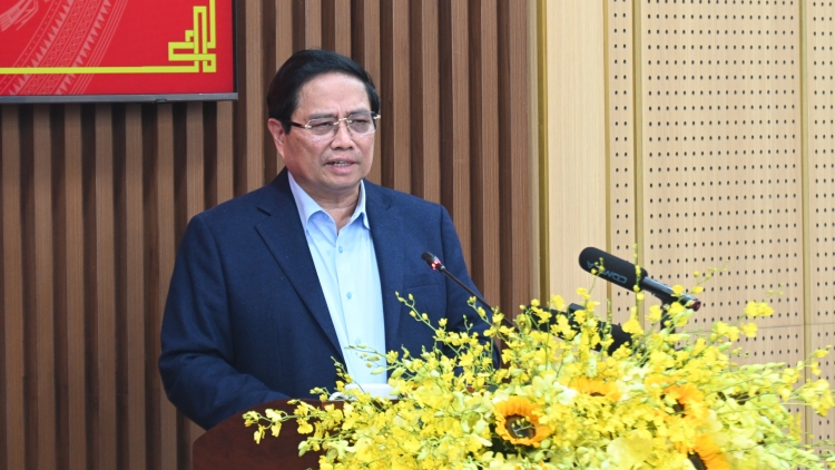 Khua knŭk kna Phạm Minh Chính mă bruă hŏng phung khua kiă kriê knơ̆ng čar  Quảng Ngãi 