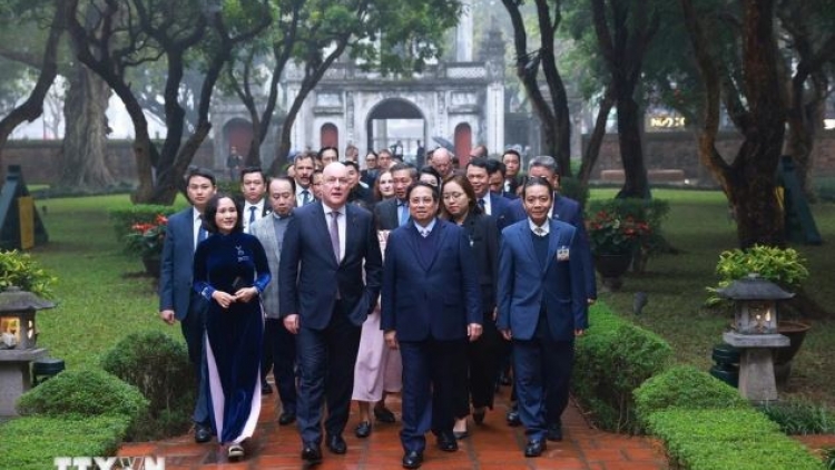 Khua knŭk kna Phạm Minh Chính lehanăn Khua knŭk kna New Zealand nao čuă dlăng Văn Miếu - Quốc Tử Giám 