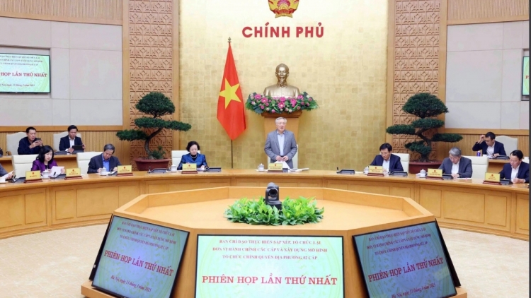 Hơnih tơm chinh trĭ tơchơ̆t trong hơgrop dêh char, hŭt apŭng