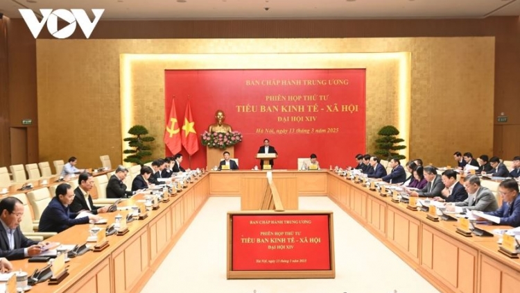 Thủ tướng ồng Phạm Minh Chính đơng lam dar pơrjum dơ̆ 4 Mpồl dềt Lơh sa- Mpồl bơtiàn Pơrjum dờng dơ̆ XIV Đảng dê 