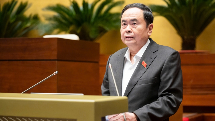 Hop akŏm tơdrong jang "Quốc hội kơsô̆ păng iŏk yua kơmăy kơmŏk gơh hơgei lơ̆m tơplih kơsô̆ kơ Quốc hội"