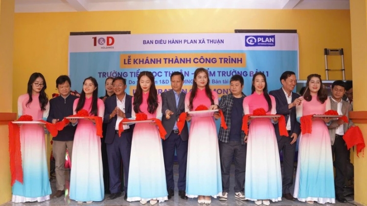 T’MOOT ĐƯƠI DUA 3 PHÒNG HỌC COH TRƯỜNG  VÊÊL K’COONG CH’NGAI QUẢNG TRỊ