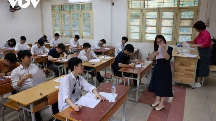 Mè bèp chờ hờp tŭ kòn ờ duh pal tă priă bơsram bơh nam bơsram do 