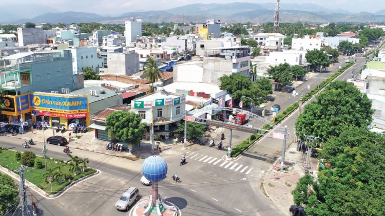 Bi hdơr 50 thŭn mtlaih êngiê Gia Lai: Gru kruăk hƀuê ênuk hdră mblah tŭ dưi Ktuê êlan mrô 7 