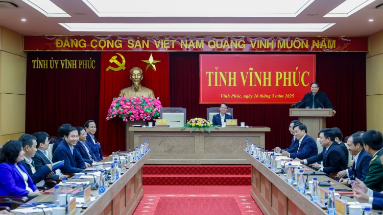 Khua knŭk kna Phạm Minh Chính mă bruă ti Vĩnh Phúc 