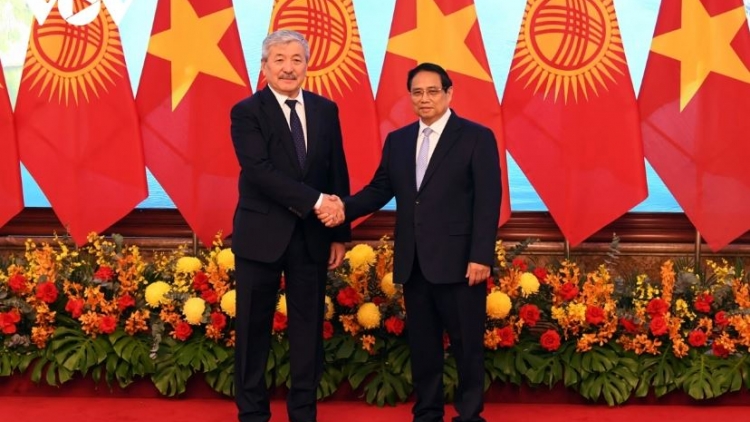 Thủ tướng Chính phủ Phạm Minh Chính tâm nchră ma Thủ tướng Kyrgystan