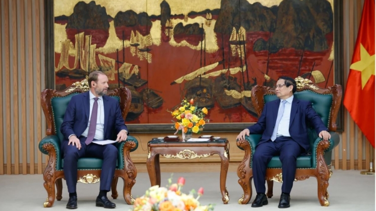 Thủ tướng Phạm Minh Chính wơt ăp tập đoàn têh tâm trong kan ŭnh nar n’hanh ntuh kơl prăk kaih