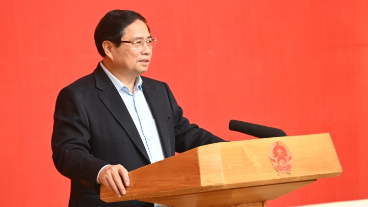 THỦ TƯỚNG PHẠM MINH CHÍNH K’ĐHƠỢNG XAY PR’HỌP G’LUH 4 TIỂU BAN KINH TẾ XÃ HỘI ĐẠI HỘI XIV ÂNG ĐẢNG