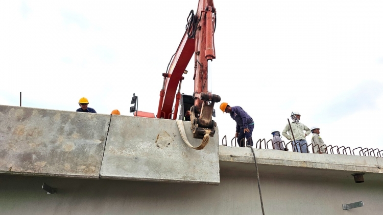 ពត៌មាន​ម៉ោង៦