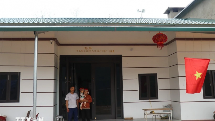 ZOOI T’BIL LƠI ĐONG ZIR XRĂH, T’RĂH HA RUÔI HA LÂH 200 R’BHÂU ĐHR’NONG ĐONG COH PRANG K’TIẾC K’RUUNG