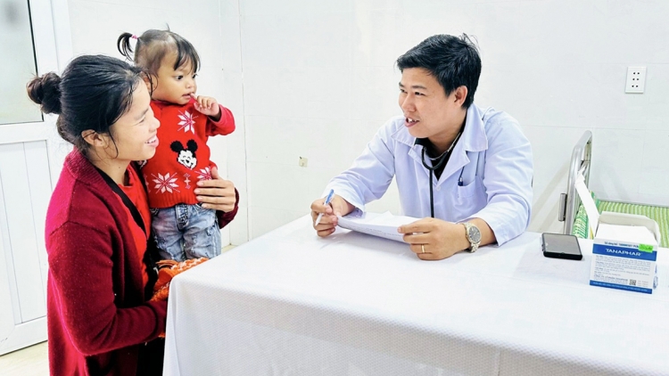 QUẢNG TRỊ: HA DƯR DAL ĐHANG ACHĂC, PR’DƯR PR’DZOỌNG ACOON COH