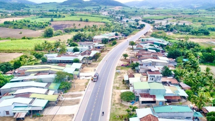 Drơ̆ng mĭnh nơr hla bơar hơmet ăn Tơdrong vă jang Trong gre rĕnh Quy Nhơn-Pleiku