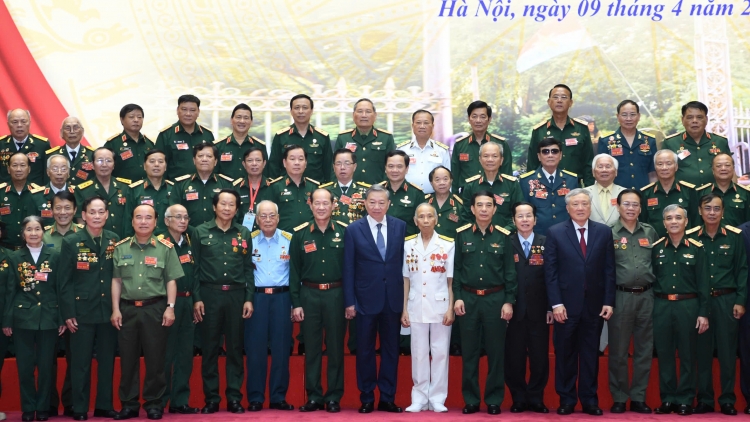 Tổng Ƀí thư ồngTô Lâm: “kis gĭt jơnau gĭt adat” sùm là dùl tàm ală kơnòl broă cíñ trị lam lài   