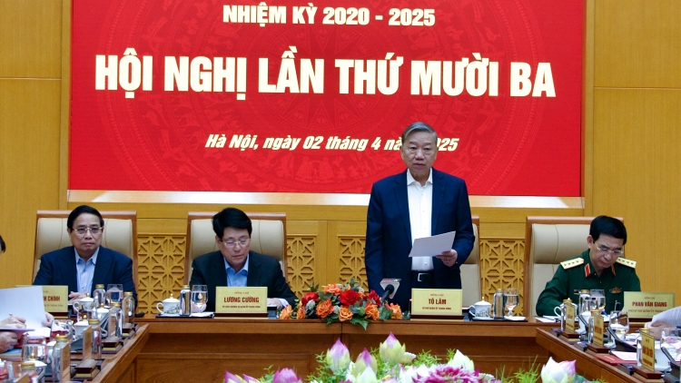 Tổng Bí thư Tô Lâm ƀư tơm Tâm nchră Quân uỷ Trung ương tâl 13