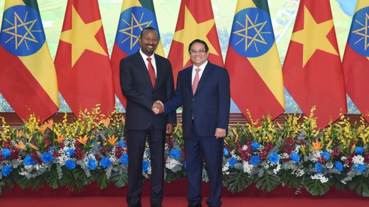 Thủ tướng Phạm Minh Chính vơt ndrel tâm nchră ma Thủ tướng Ethiopia.