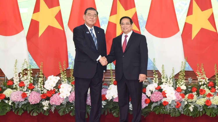 Thủ tướng Phạm Minh Chính tâm nchră ma Thủ tướng Nhật Bản Ishiba Shigeru