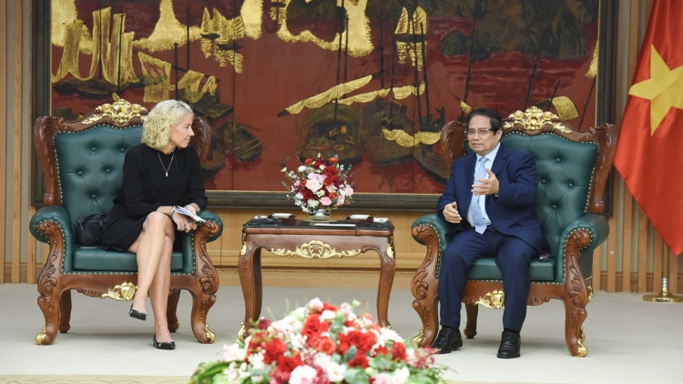 Thủ tướng ồng Phạm Minh Chính wă mò Susanna Campell, Củ tịc Tập đoàn SYRE, lơgar Thụy Điển