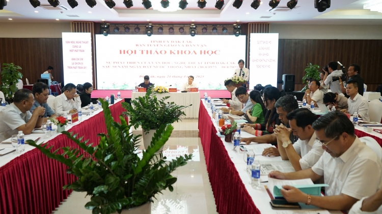 Hâi leh tâi tâng kuăn pơlê rak vế kring tơniăn Tơnêi têa a Dak Nông