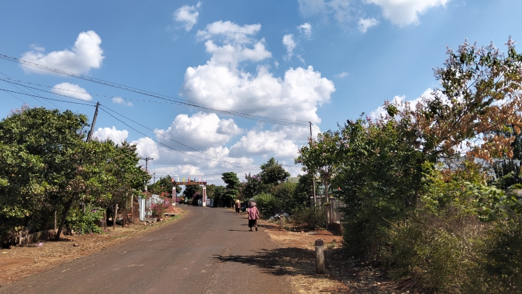 Kuăn pơlê Gia Lai môi tuăn ƀă troăng pơkâ bro lế lĕm tro,  iâ tíu cheăng, iâ mơngế pêi cheăng