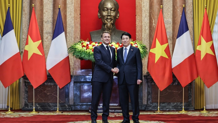 Khua mir sir dêh čar ta ơi Lương Cường git gai mông ngă lơphet čơkă hăng bơkơtuai hăng Khua mir sir dêh čar Prang 