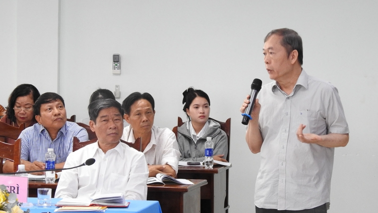 Hơdôm glông jơlan lŏn pơpư̆ ƀơi Kon Tum hăng jơlan gah bŏng glăi 