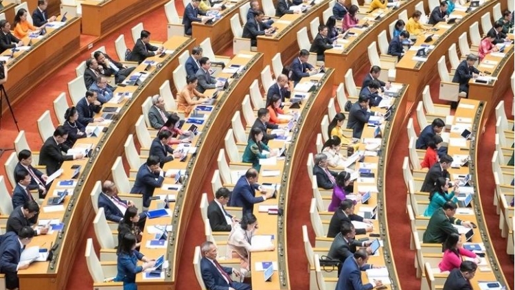 Quôk hội cribơyai Jơnau rơcang cih Jơnau lơh nền tàm pơrjum bơh Quôk hội dê tam gơl, bơ tơl bàr, pe bơta bơh Sơnua boh lam nam 2013 dê (dơ̆ 1)