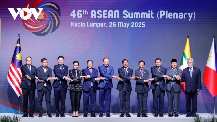 THỦ TƯỚNG PHẠM MINH CHÍNH TƯỚC PÂH HỘI NGHỊ CẤP DAL ASEAN 46