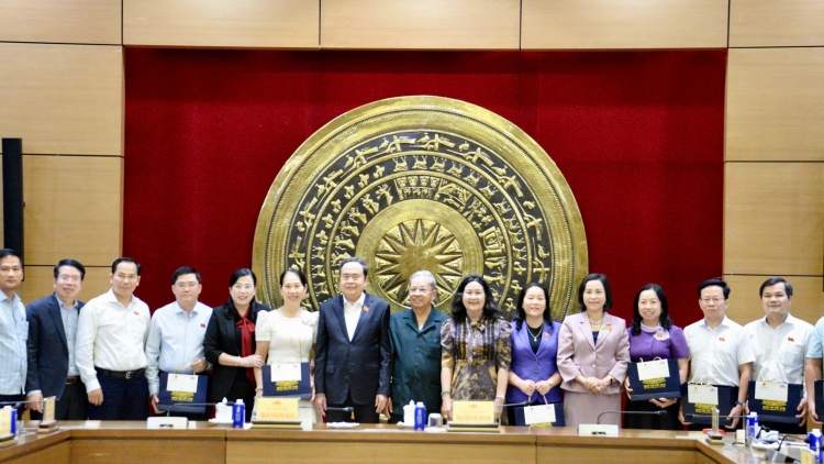 Khua git gai pơ ala mơnuih ƀôn sang dêh čar ơi Trần Thanh Mẫn bưp Grŭp Khua pơ ala mơnuih ƀôn sang dêh čar tơring čar Hậu Giang 