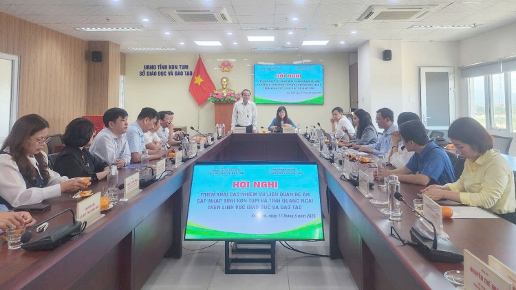 Quảng Ngãi-Kon Tum tâm nchră trong nglăp nsum nău kan Ntim nti