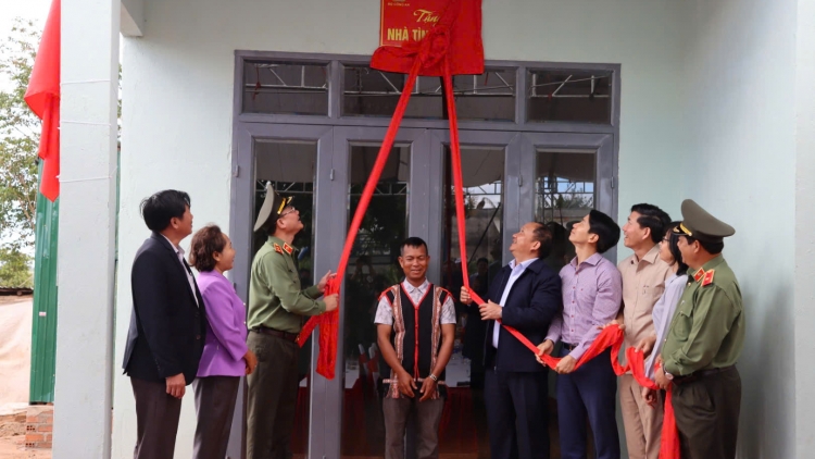 Bơceh lơh tàm broă tơn jơh hìu sèt tàm càr Gia Lai