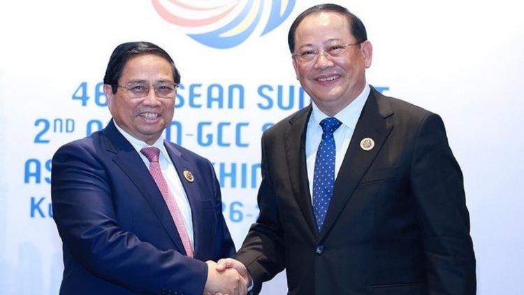 Pok pơhai ngă tui 2 kơčăo bruă čuk jơlan phun pơtruh hăng dêh čar Lao