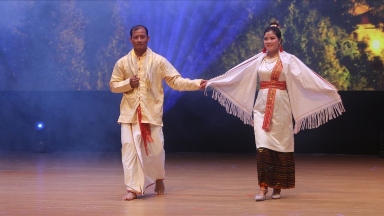 KADHA DAOH " THEI MAI - AI ĐẾN PHÍA XA" 