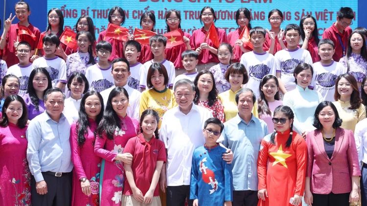 Jơnau tơngĭt ngai dơ̆ bàr, ngai 2 nhai 06 nam 2025