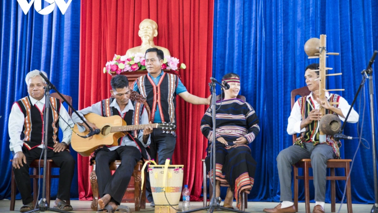 PALEI NGAK NONG BAHRAU DALAM BHUM URANG BANGSA TAKIK TINH GIA LAI