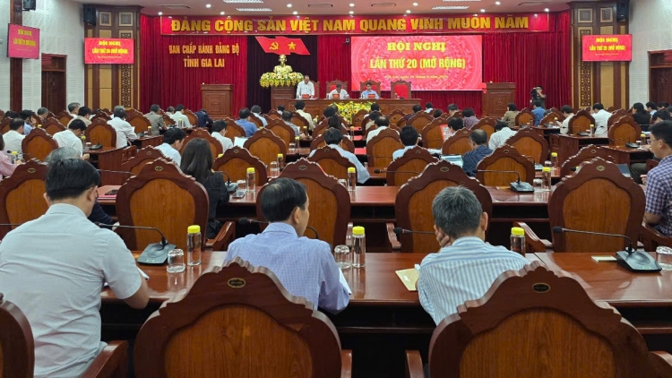 Khul kơdră chĕp pơgơ̆r 2 kâp bơ̆ jang tơgŭm ăn kon pơlei ‘lơ̆ng hloh