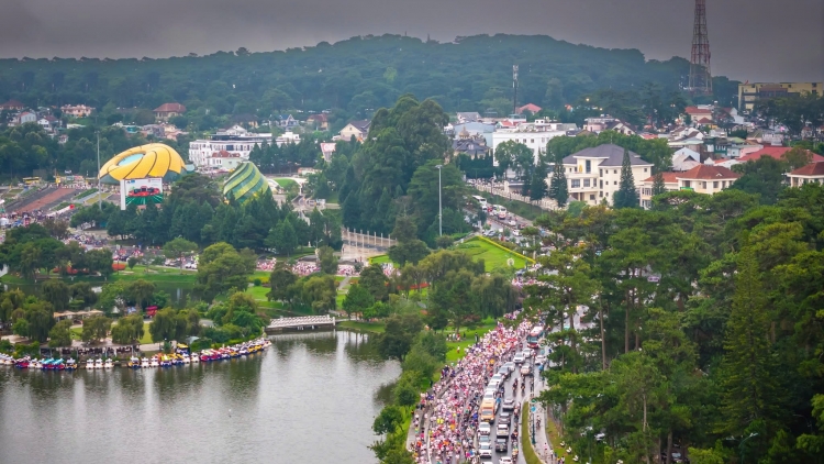 ĐÀ LẠT - ĐHỊ LÊY CHÔ CHI ƠH PR’HAY BÊL G’LUH ĐHÊY CH’NOỌNG