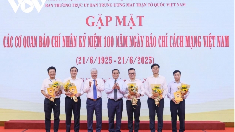 Trâm mâ mâu kơ koan chêh hlá tơbeăng drêng tơbâ 100 hơnăm Hâi Hlá tơbeăng Kăch măng Việt Nam (21/6)