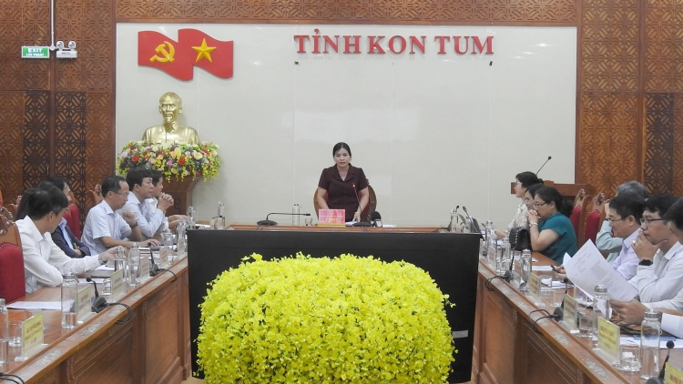 Kon Tum krâ ƀă pơkâ hnoăng cheăng ăm tơrêm ngế kăn ƀô̆ tâng lơ ai tơdroăng tro xôi tung hneăng tơ’noăng mơgêi hriâm râ má pái phôh thong