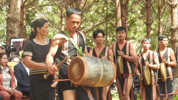 Hơdruê rak ngăn chiâk