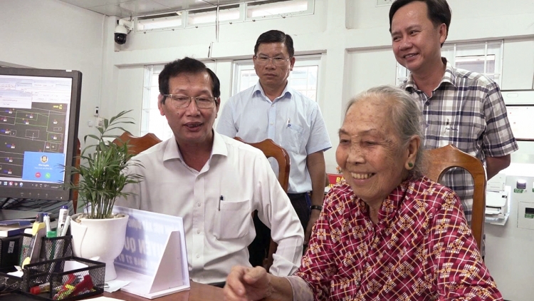 ខេត្តអានយ៉ាងដំណើរការសកម្មភាពរដ្ឋបាលដោយរលូននៅតាមបណ្តាឃុំតំបន់ព្រំដែន