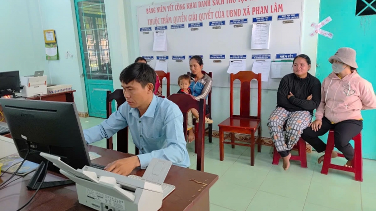 TAME BRUK KARJA BAHRAU DI XA BHUM URANG BANGSA TAKIK, TINH LAM DONG DAOK RILO KAN KANDAH