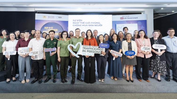 ពត៌មាន​ម៉ោង៦