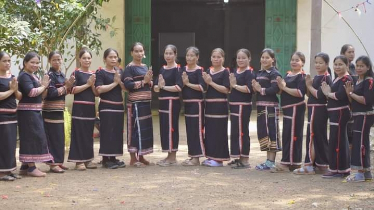 Rơngôt thâo jing hning kơ adơi (Jarai)