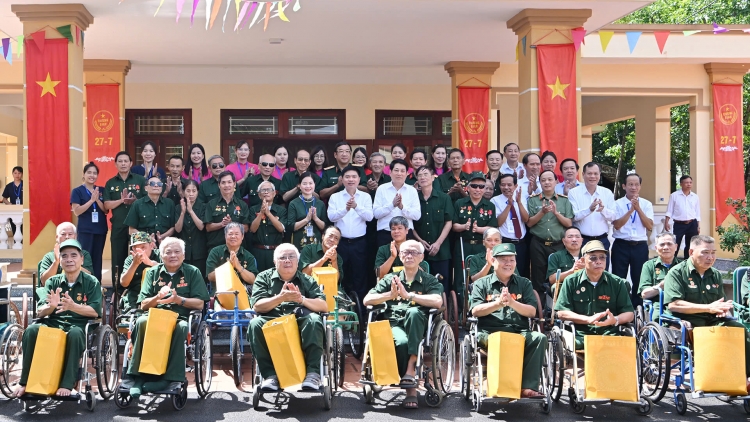 Pôa Lương Cường - Kăn xiâm hnê ngăn tơnêi têa, hbru tơmeăm ăm Tíu pơlât ngăn mâu mố đô̆i tro rong râ Duy Tiên