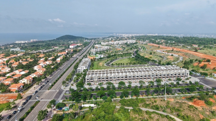 AKAOK UB BHAP BINI TINH LAM DONG CAONG KHIN DOM SO, DOM GAH LANG TALAIH DOM TAVAK TAVAIY DALAM BRUK PEIH TANEH BHUM TAPEN TASIK 